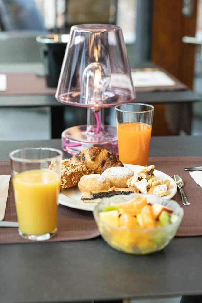 Breakfast meal