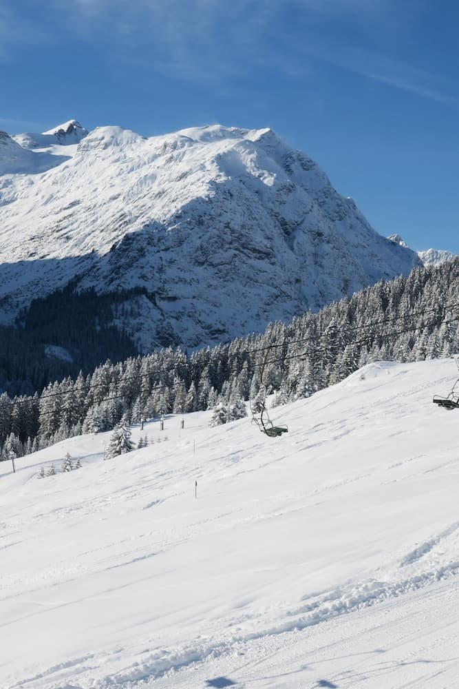 Snow and ski sports