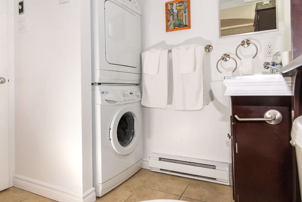 Bathroom amenities