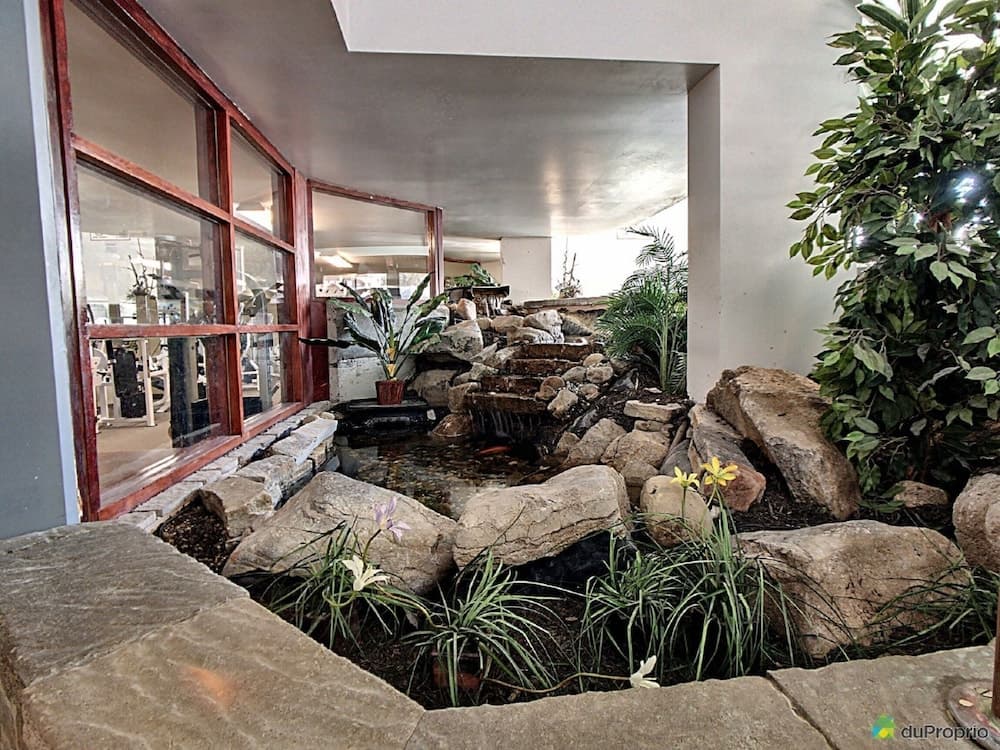 Pool waterfall