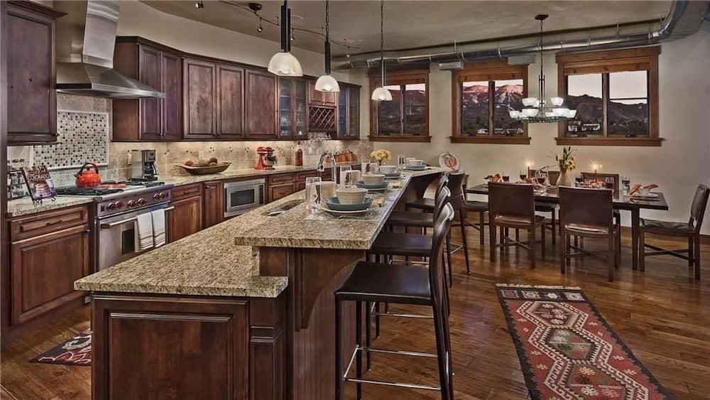 Private kitchen