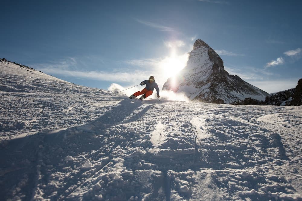 Snow and ski sports