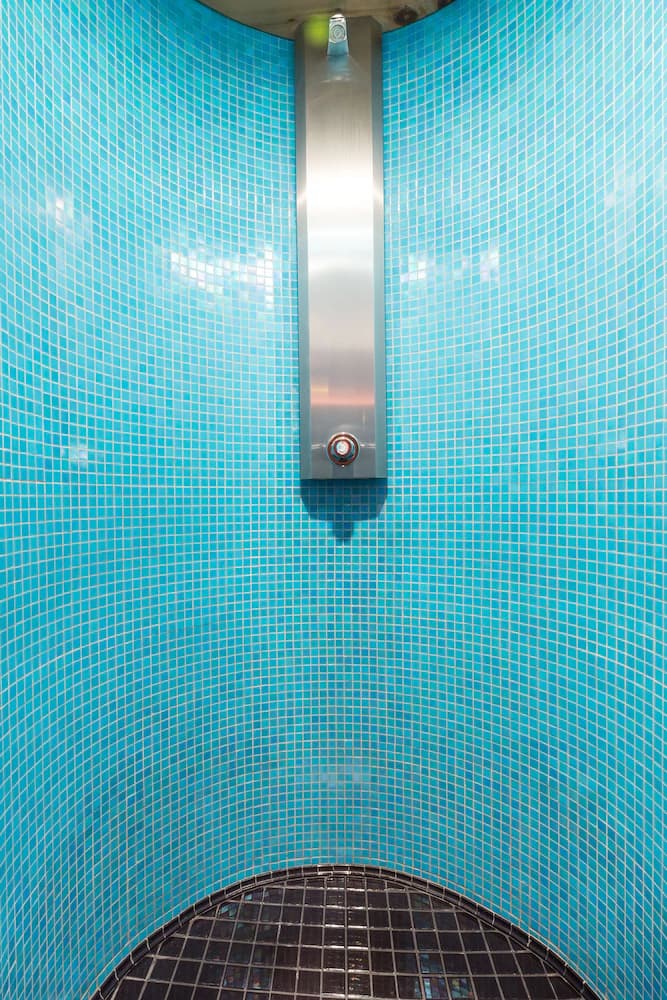 Vichy shower