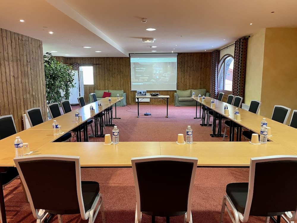 Meeting facility
