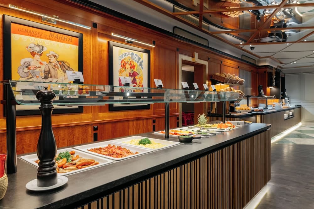 Breakfast buffet