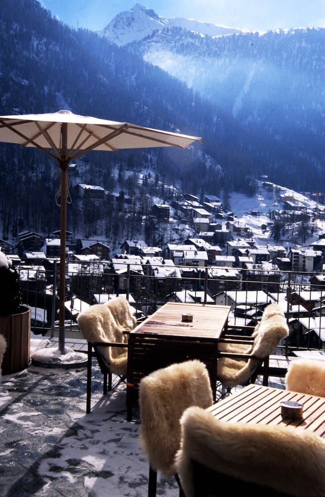 Sundeck