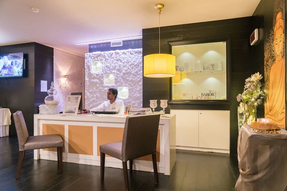 Spa reception