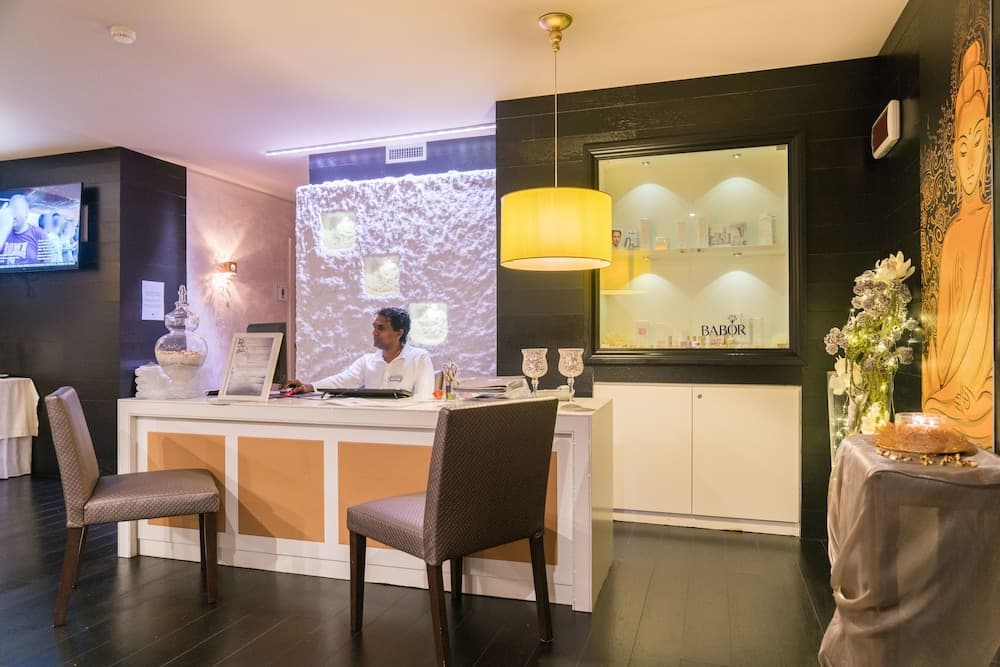 Spa reception