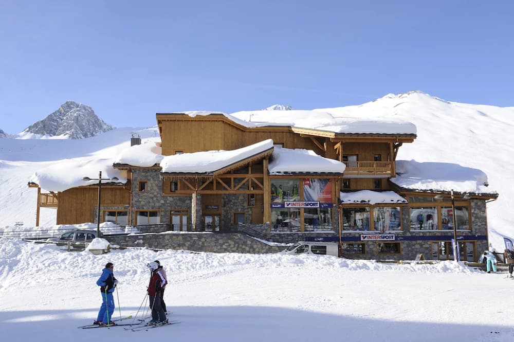 Skiing