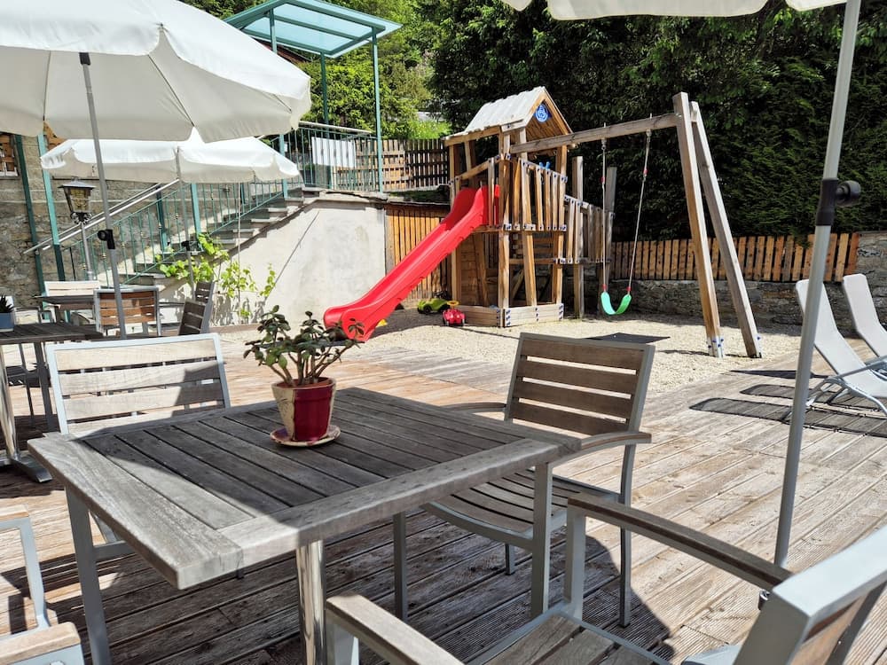 Children's play area - outdoor