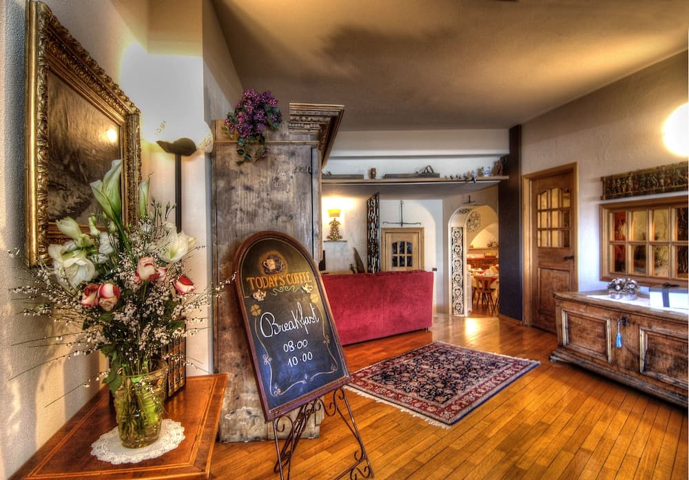 Lobby sitting area