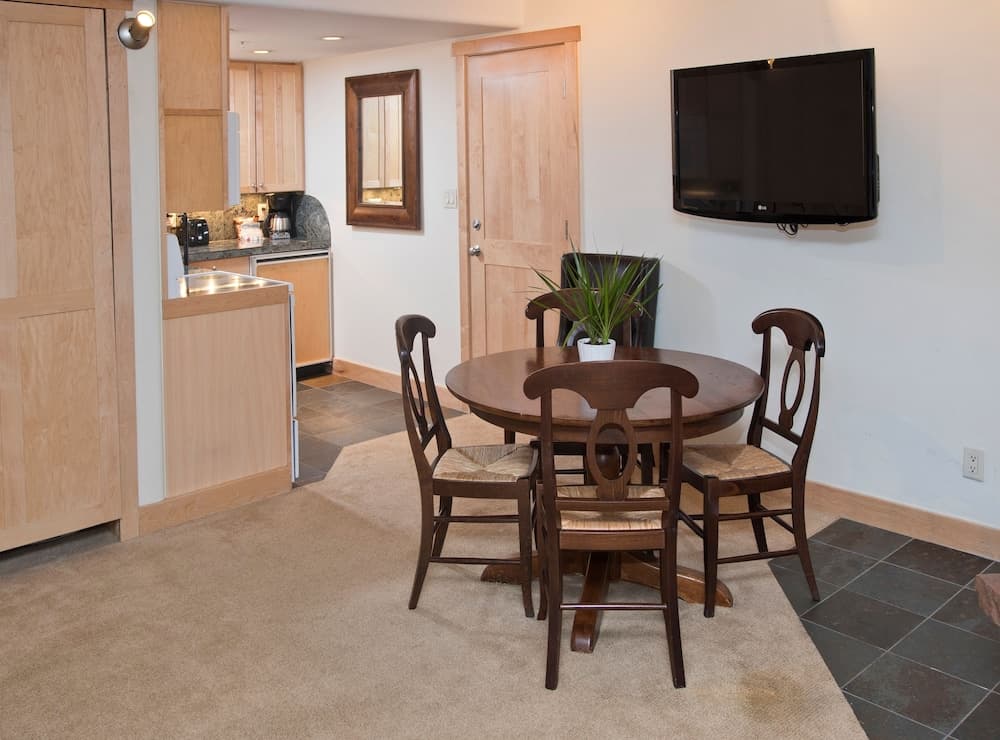 In-room dining