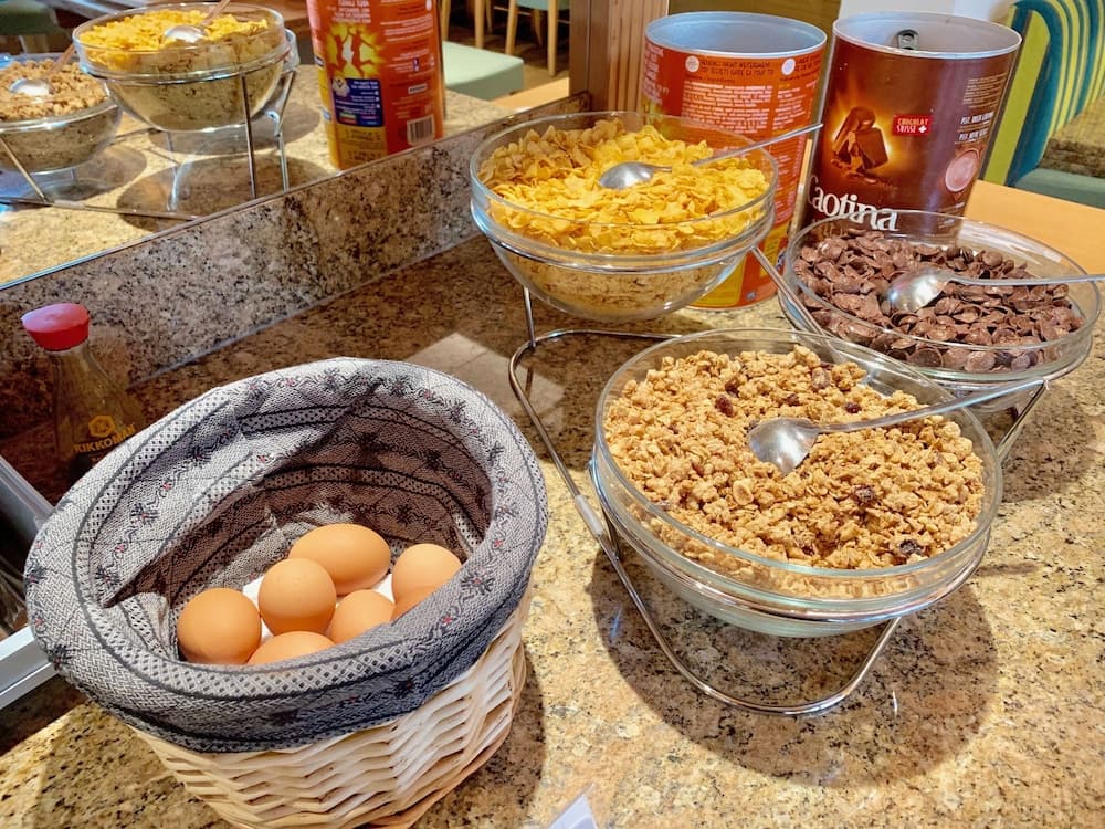 Breakfast buffet