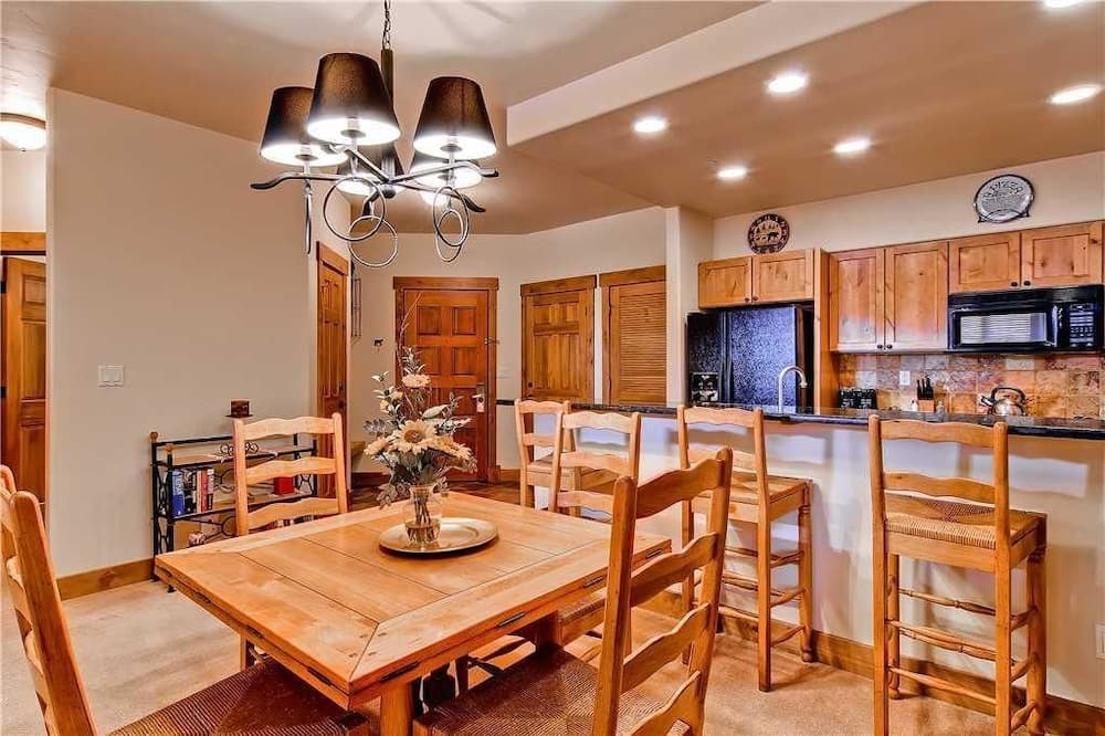 In-room dining