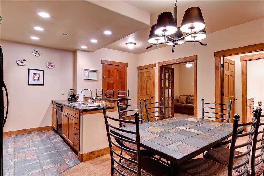 In-room dining