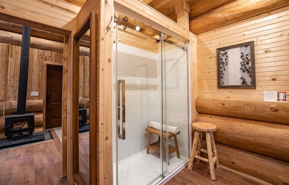 Bathroom shower