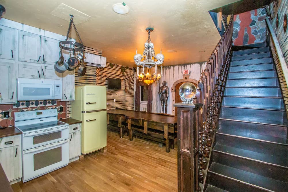 Private kitchen