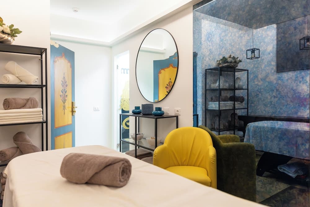 Massage in accommodation