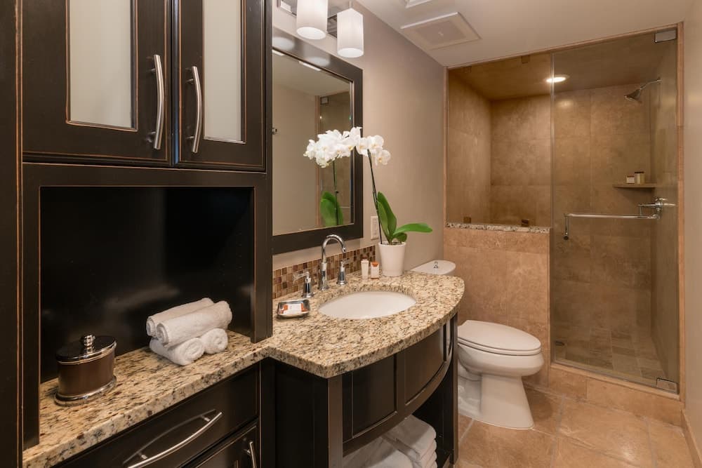 Bathroom shower
