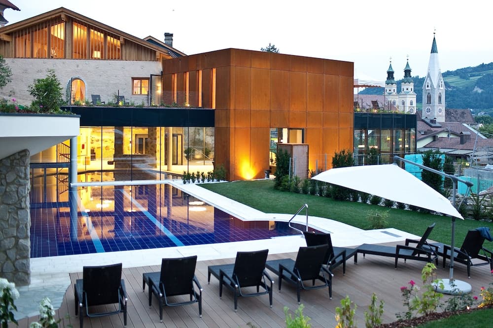 Sundeck