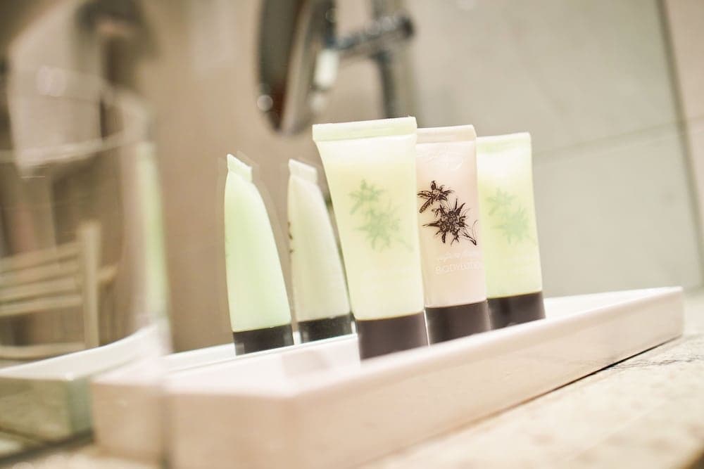 Bathroom amenities