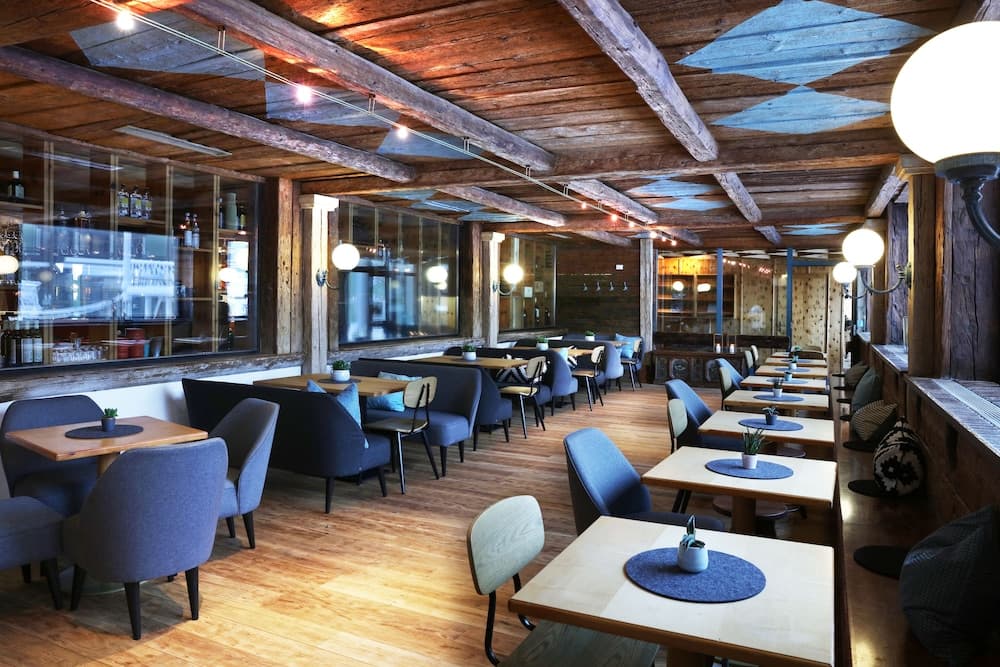 Cafe