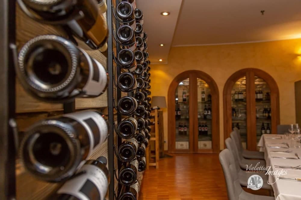 Tasting room
