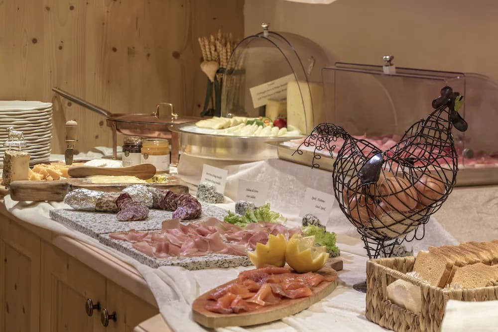 Breakfast buffet
