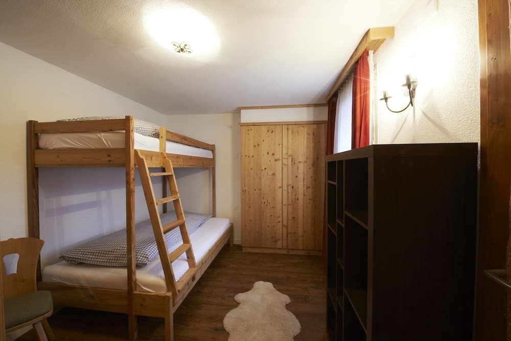 Children's theme room