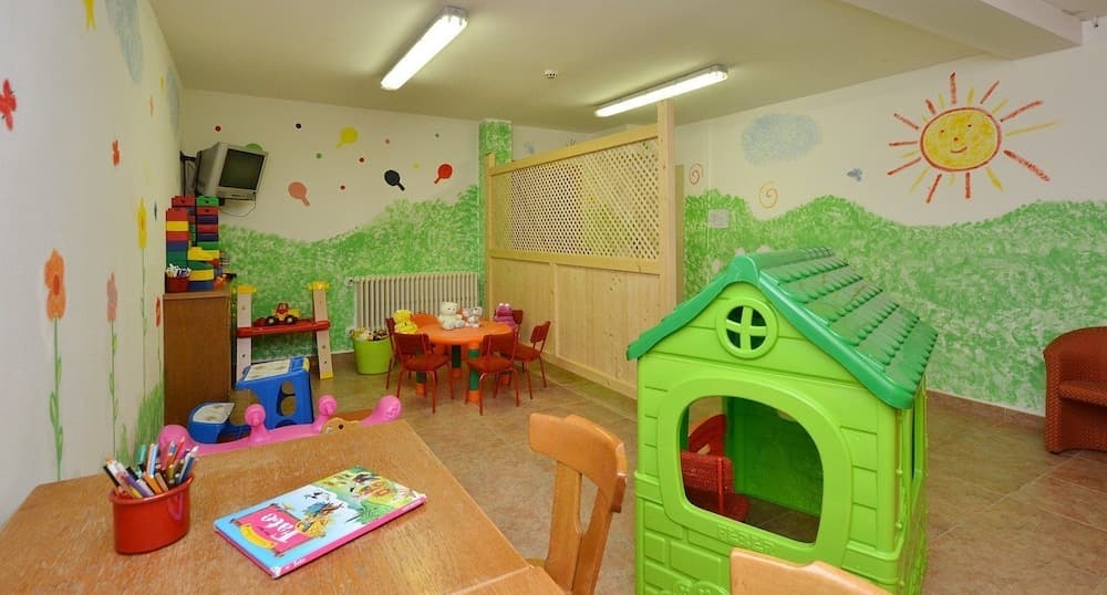 Children's play area - indoor