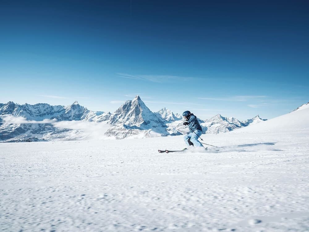 Skiing
