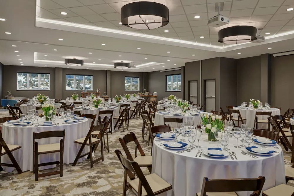 Banquet hall