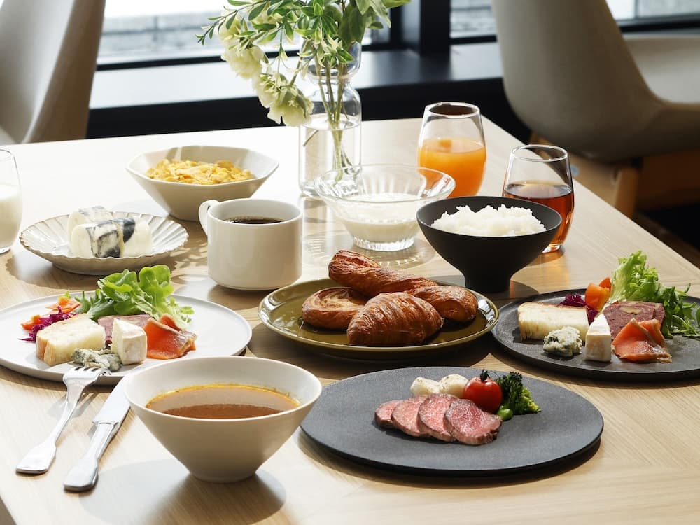 Breakfast buffet
