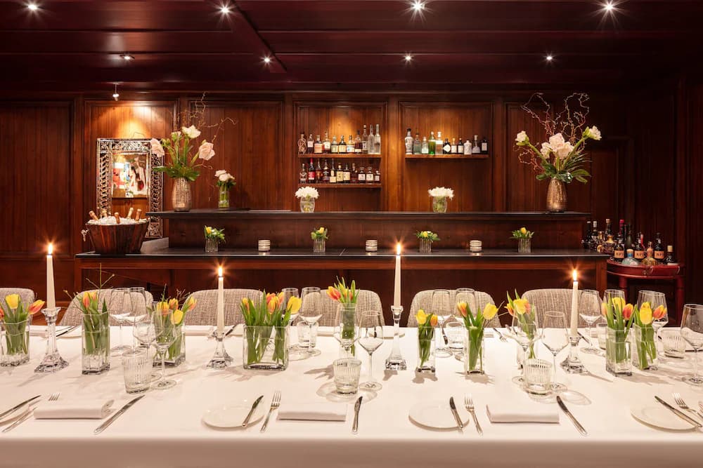 Banquet hall