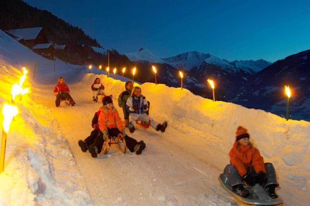 Snow and ski sports