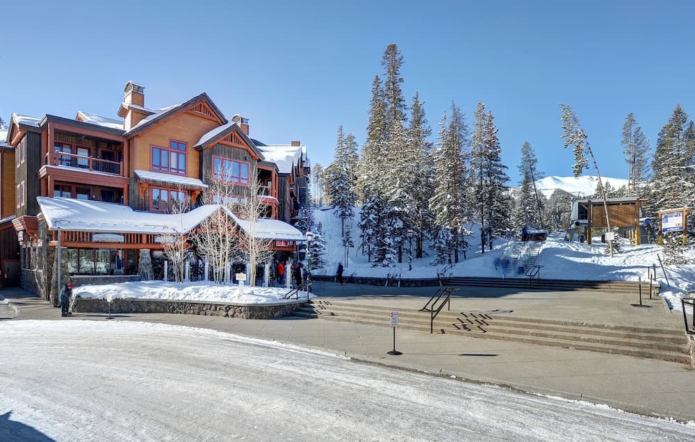 Ski hill