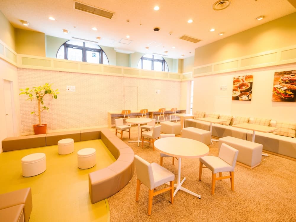 Food court