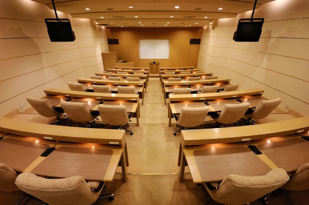Meeting facility