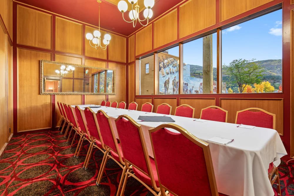 Meeting facility