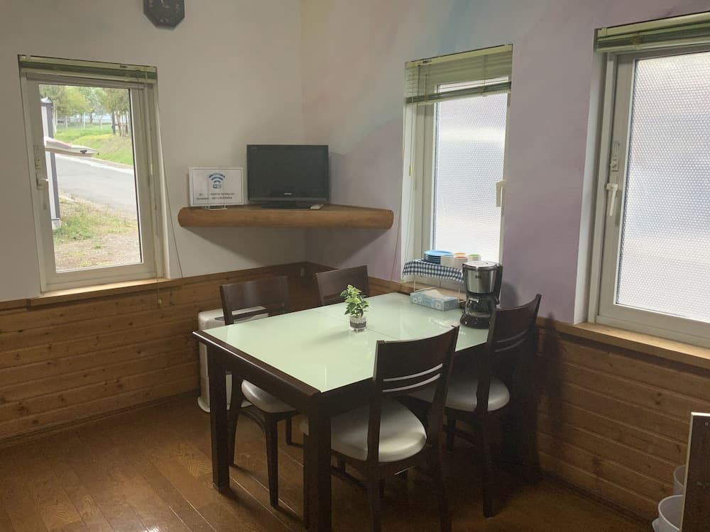 In-room dining