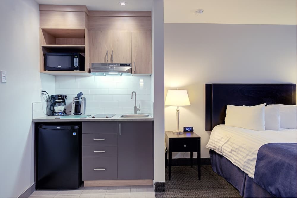 Private kitchenette