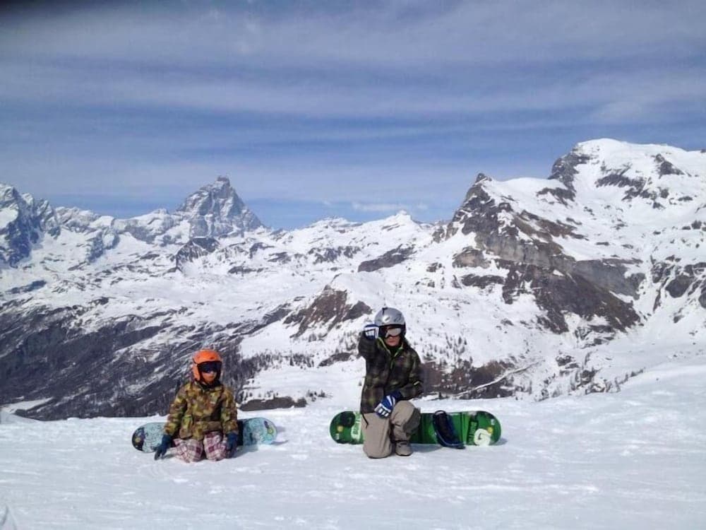 Snow and ski sports