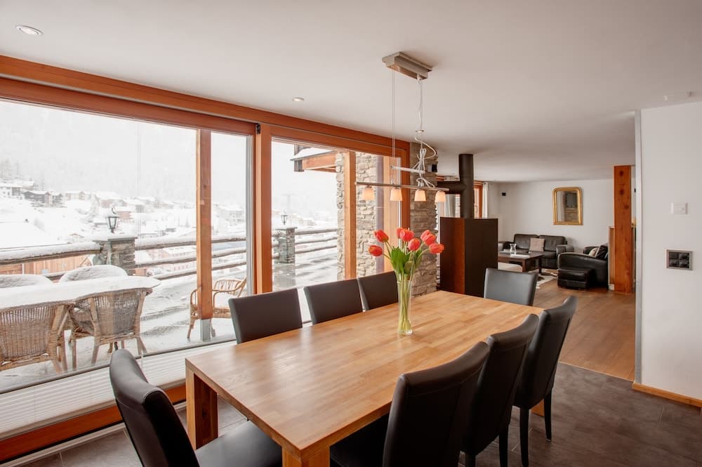 In-room dining