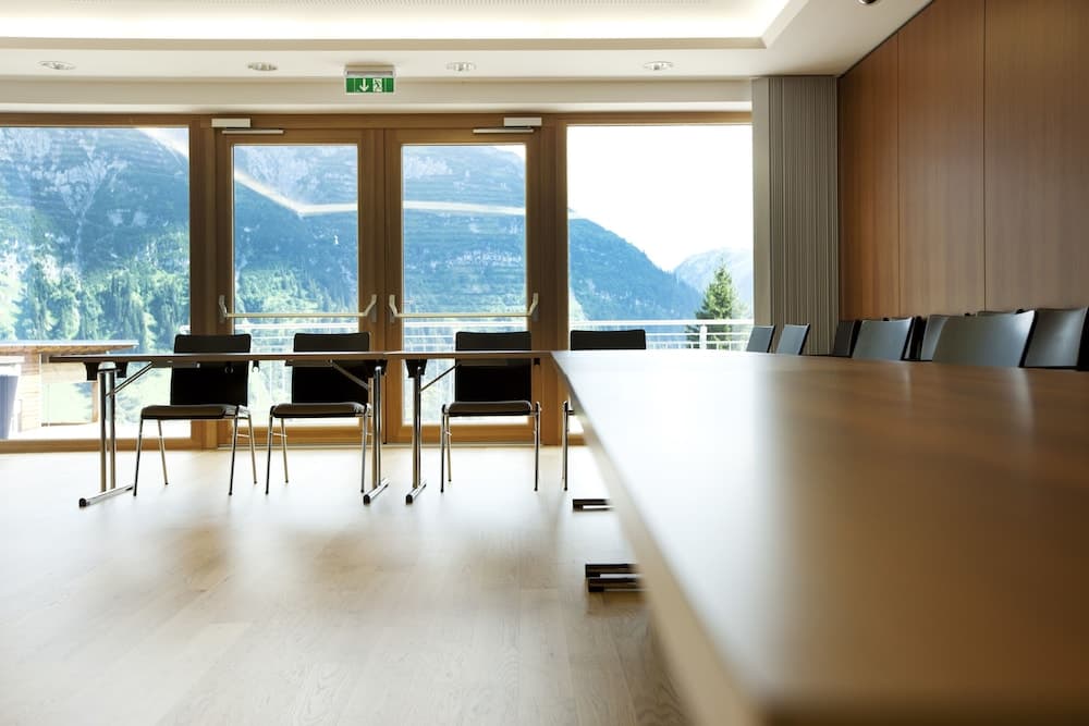 Meeting facility