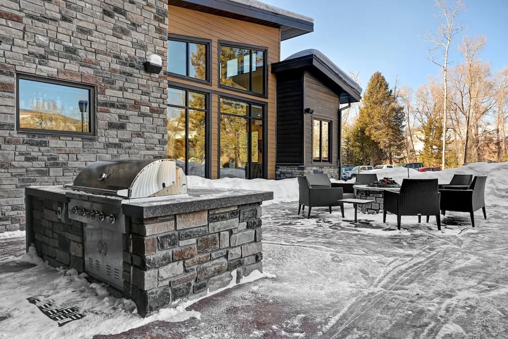 BBQ/picnic area