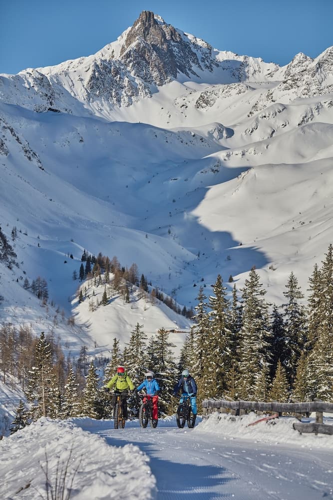 Snow and ski sports