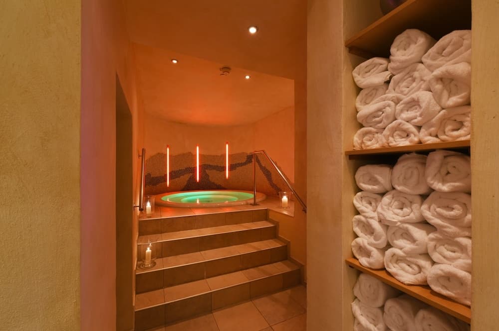 Steam room