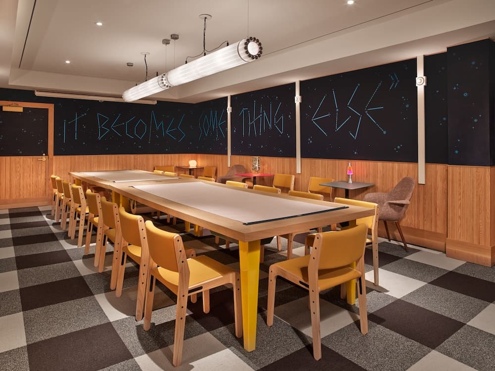 Meeting facility