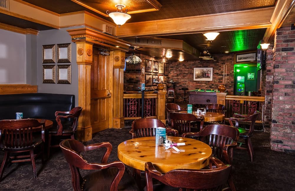 Sports bar