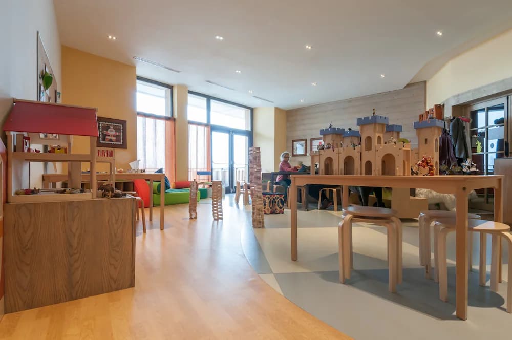 Children's play area - indoor